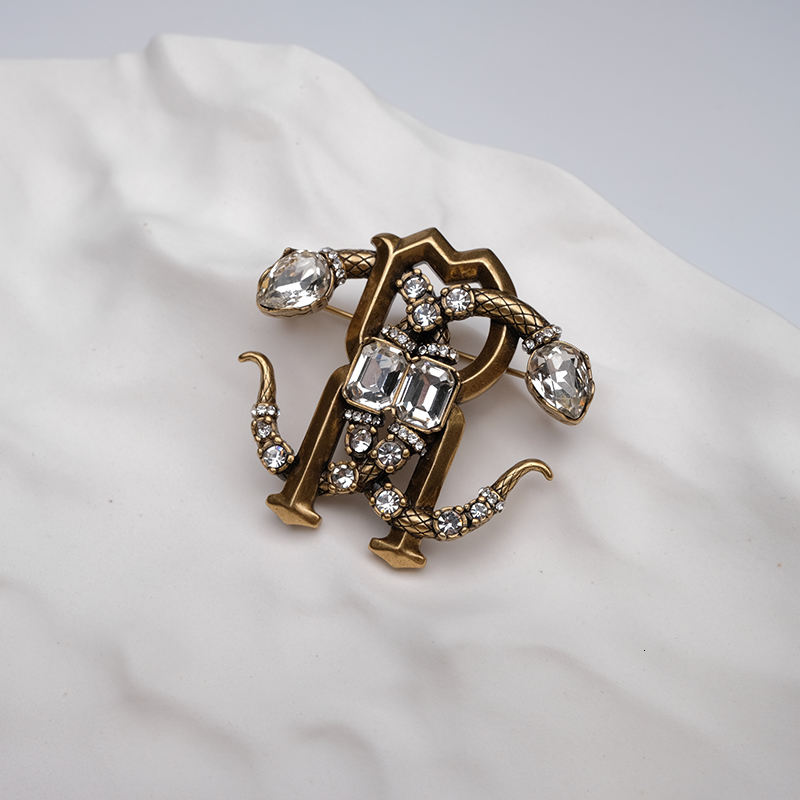 Pins Brooches Vintage classic distressed all match brooch women s jewelry 230718