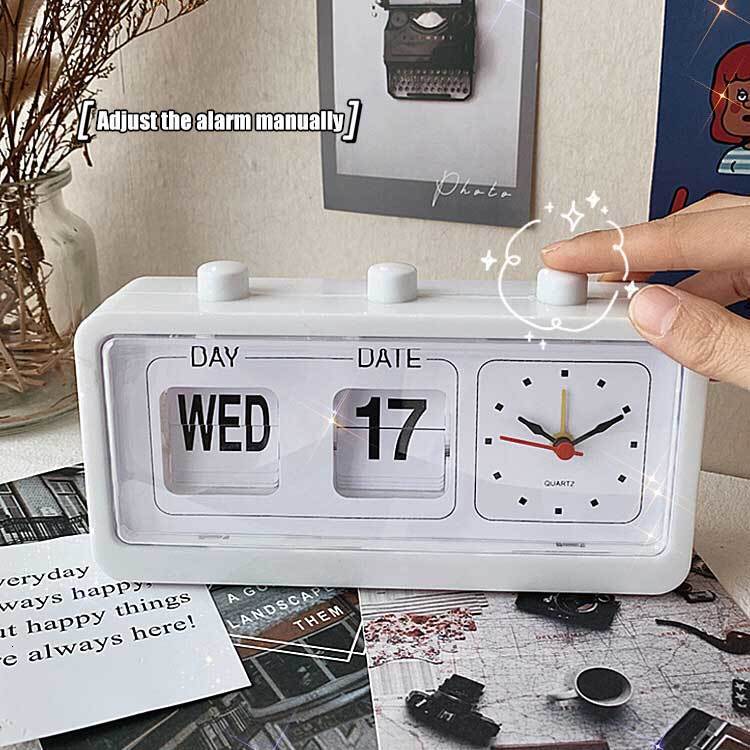 Wall Clocks Vintage Flip Clock Mechanical Alarm Clock Desktop Digital Clock with Calendar Clock Home Decor Vintage Home Decor 230718