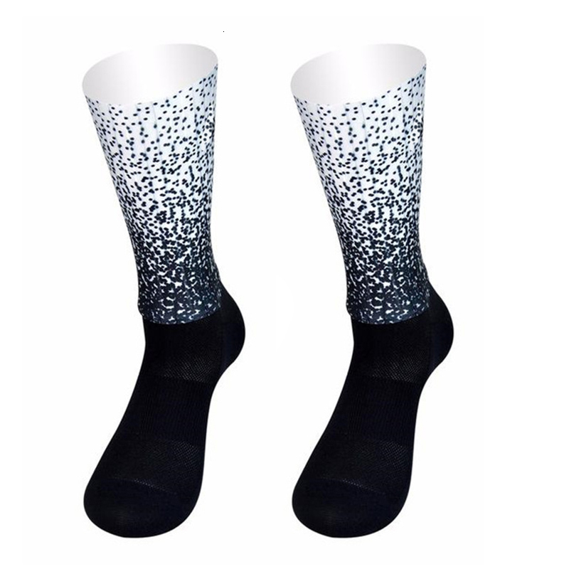 Sports Socks Summer Aero Bike Team Cycling Socks Silica Gel Nonslip Breathle Pro Racing Sports Socks Men Women Calcetines Ciclismo 230718