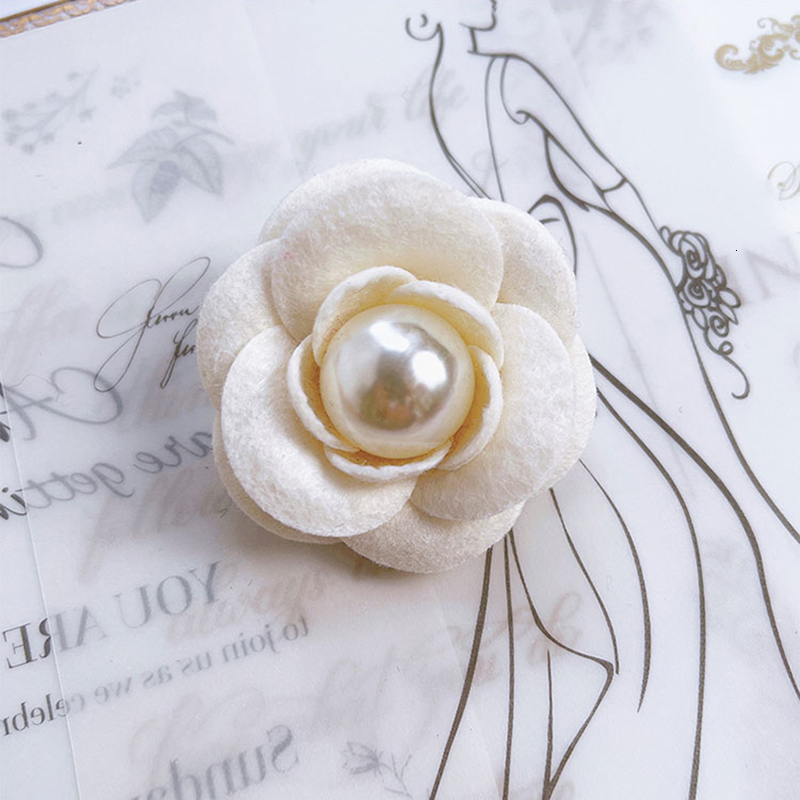 Pins Brooches AnXin SH white camellia brooch Hand made collar flower black wine red rose Stereoscopic pin high level decoration 230718