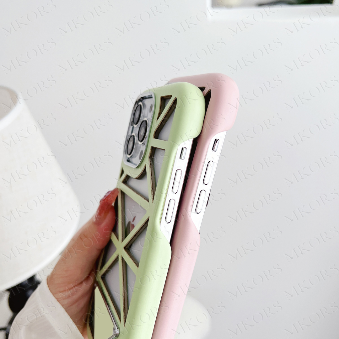 Classic Triangle Designer Phone Case for iPhone 14 13 12 Pro Max Summber Cooling Hollowed Back Fashion Shockproof Cover with Neck Shoulder Portable Ch