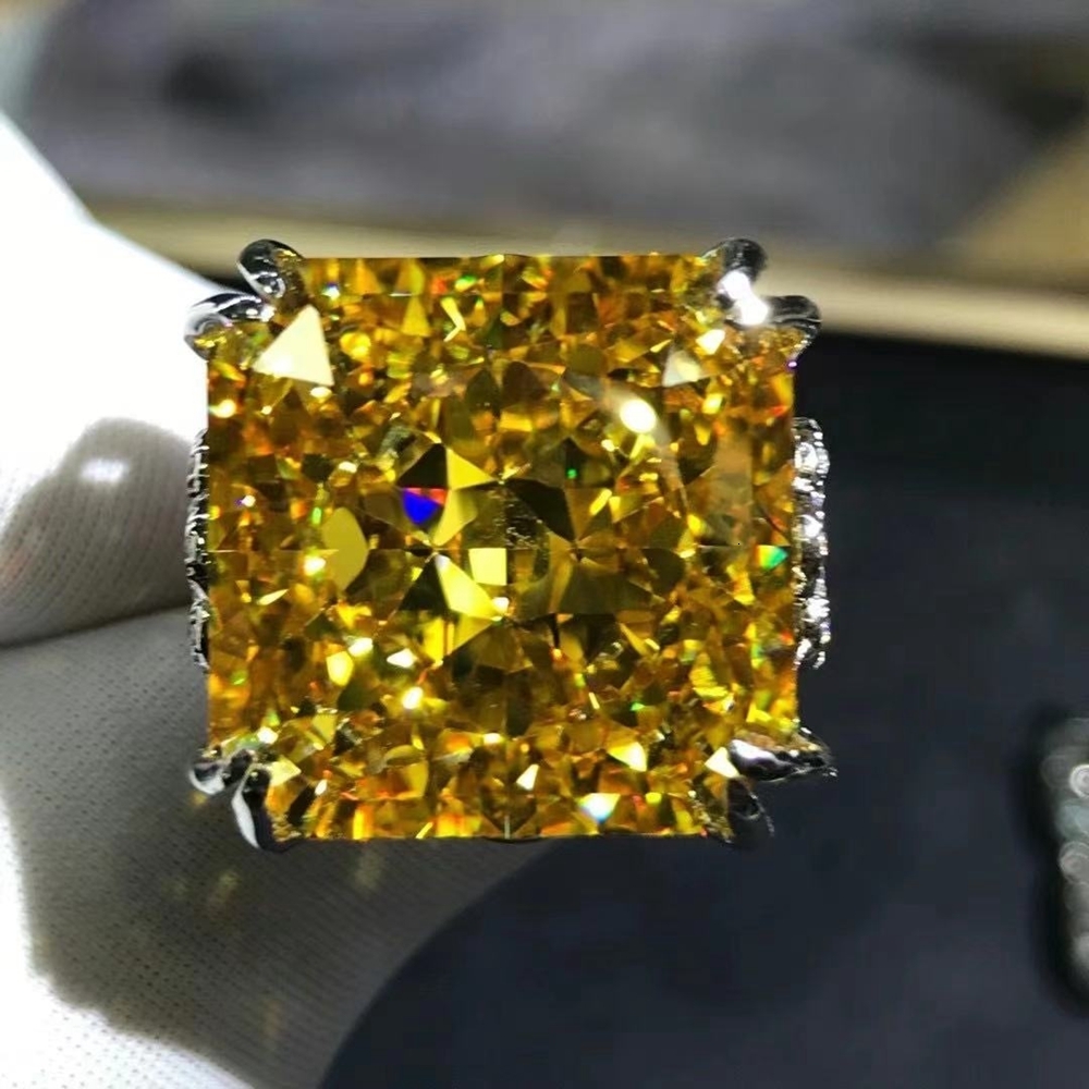 Wedding Rings WUIHA Top Quality 925 Sterling Silver 3EX 20CT VVS Yellow Created e Wedding Engagement Customized Ring Fine Jewelry 230718
