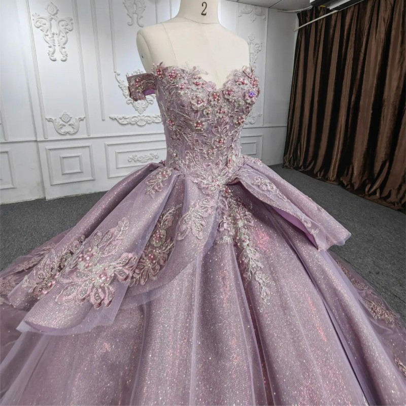 Luxury Lavender Shiny Off the Shoulder Quinceanera Dress Ball Gown Sweet 16 Dress Sequin Appliques Beading Long Sweep Train Gowns
