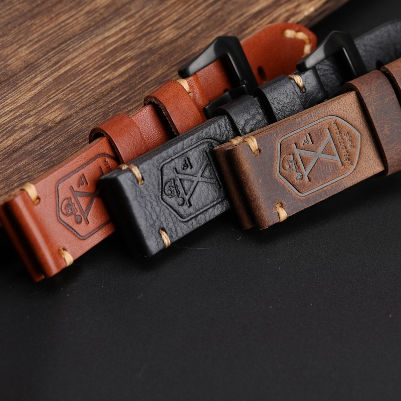 Watch Bands Handmade Leather Strap 20 22 24 26MM Black-Brown X-Skull Head Decorated Cowhide Men Bracelet Suitable For Military strap 230719