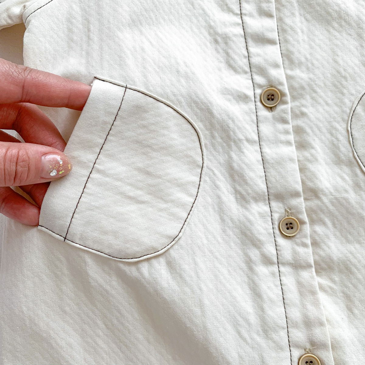 Rompers Kids Bear Embroidery Romper Baby Boys Simple Loose Double Pockets Jumpsuit Girls Cute Embroidery Cotton Thin Rompers 230720