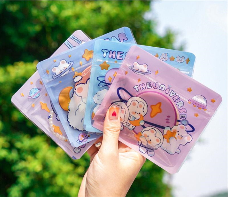 100pcs Resealable Packaging Bags Small Mylar Plastic Bags for Candy Coffee Beans Tea Dried Flowers Packaging Cartoon Packaging Pouch