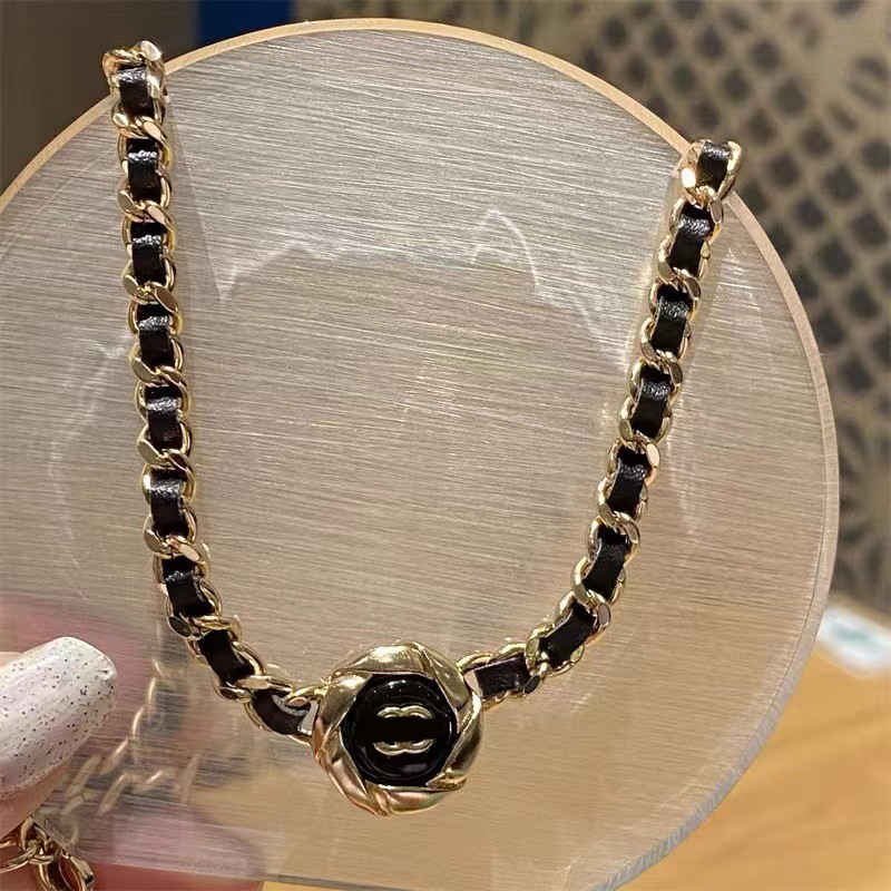 Fashion Brand Designer Chokers Necklaces Women Gold Plated Faux Leather Stainless Steel Letter Pendant Necklace Chain Jewelry Accessories 20style