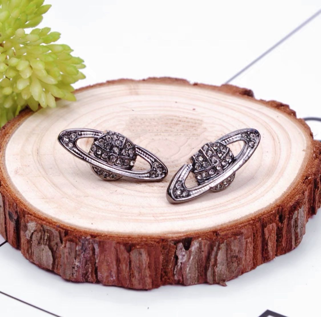 2023 New Fashion brand have stamps diamond stud earrings classic saturn Earrings punk jewelry for woman man lover gift with box