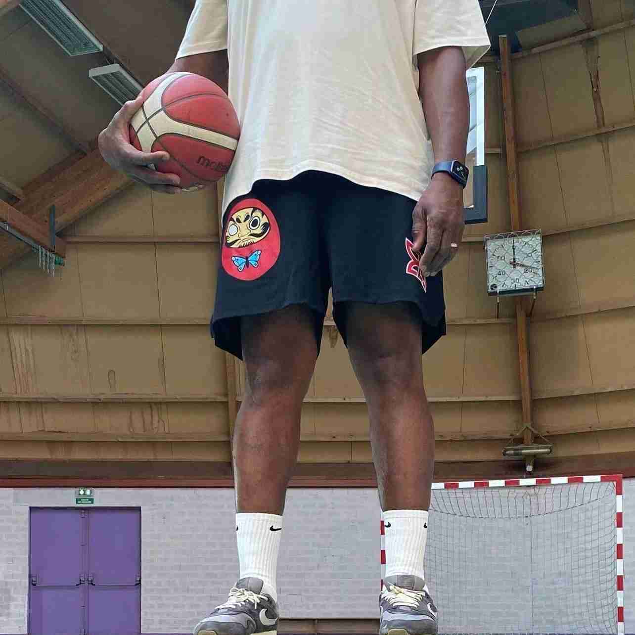 Designer Short Fashion Casual Clothing American Rain Trendy Knee Length Casual Shorts for Men and Women Summer Loose Mesh Quick Drying Large Beach Basketball Quarte
Designer Short Fashion Casual Clothing American Rain Trendy Knee Length Casual Shorts for Men and Women Summer Loose Mesh Quick Drying Large Beach Basketball Quarte
