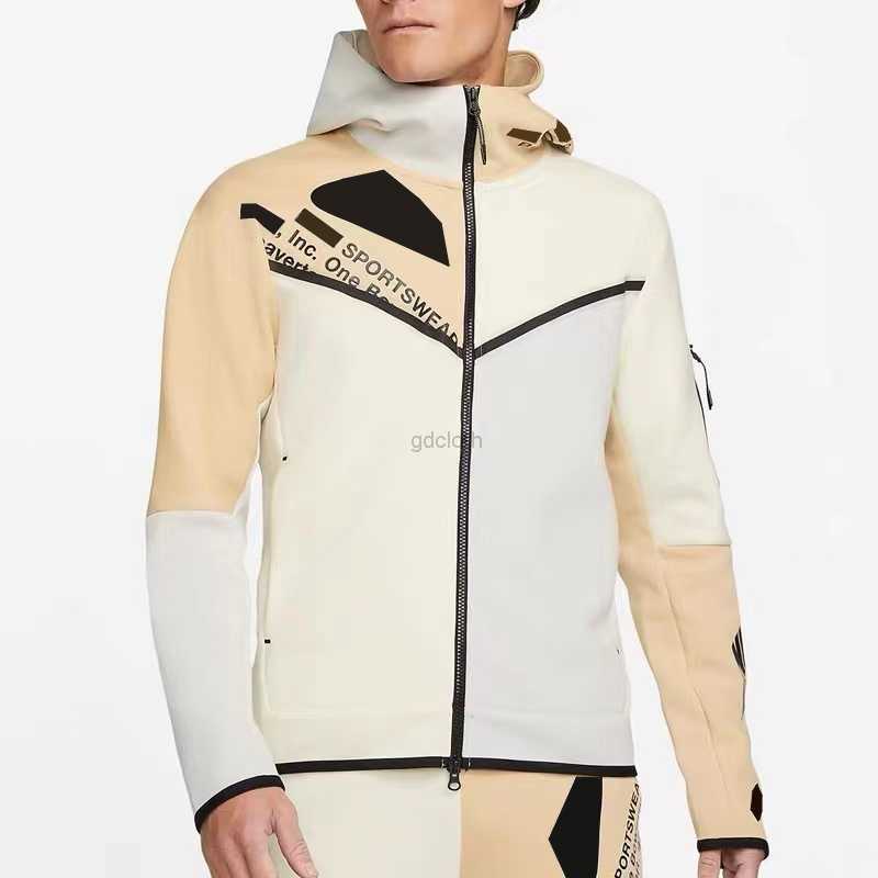 Mens Jackets Thin Windbreaker Zip Hooded Stripe Outerwear High Quality Handsome Designer Coats Armband Fashion Spring and Autumn Parkas Size 2-6 Can Wear Up to 220 Lbs, Shipping fee
Mens Jackets Thin Windbreaker Zip Hooded Stripe Outerwear High Quality Handsome Designer Coats Armband Fashion Spring and Autumn Parkas Size 2-6 Can Wear Up to 220 Lbs, Shipping fee