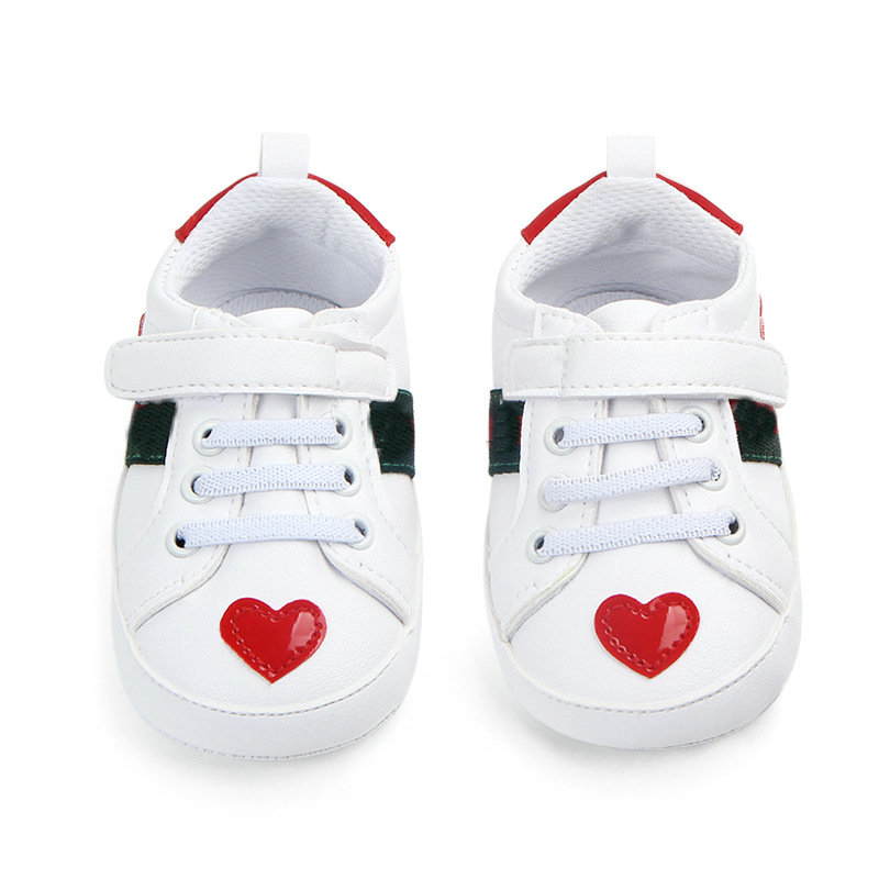 Baby First Walkers Designer Newborn Heart Print Sneakers Casual Shoes Soft Sole Prewalker Baby Shoes Sports 0-18Months