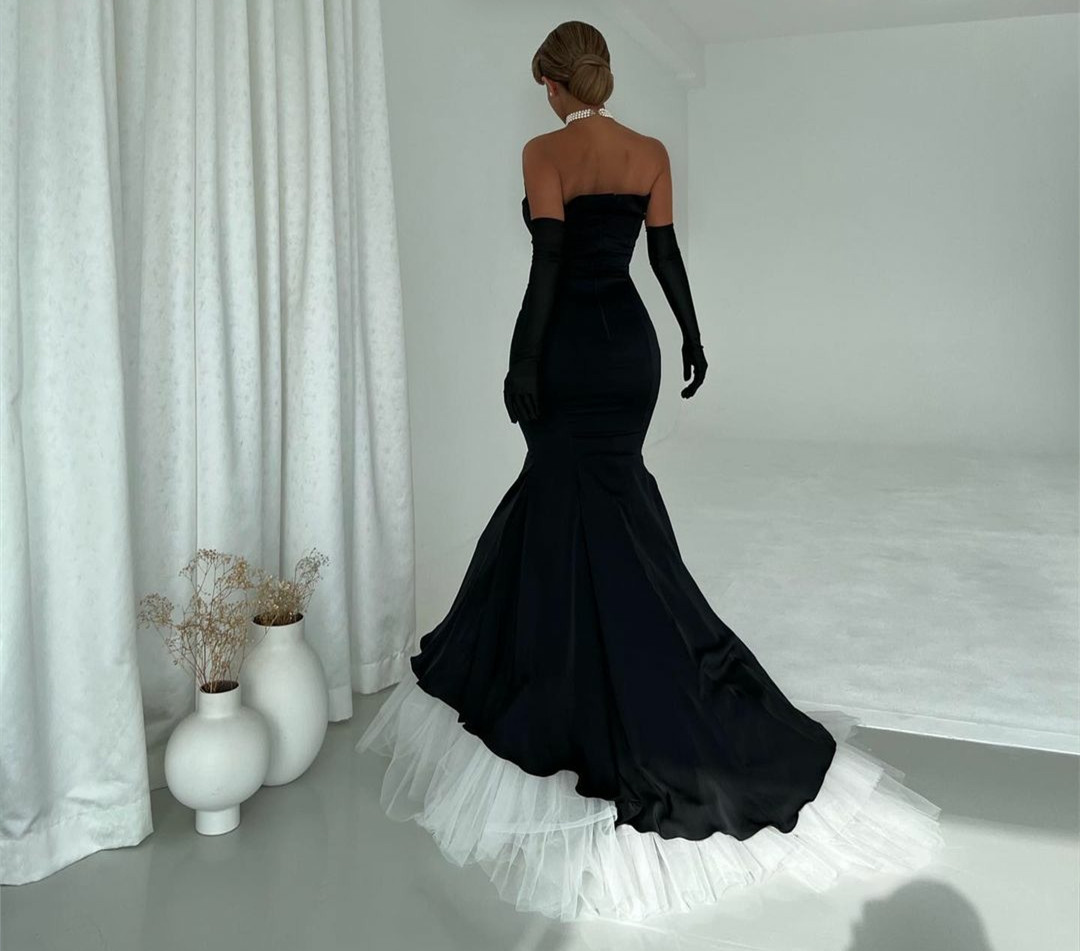 Vintage Long Strapless Satin Evening Dresses With Velvet Gloves Mermaid Black Tulle Pleated Sweep Train Formal Party Dress for Women