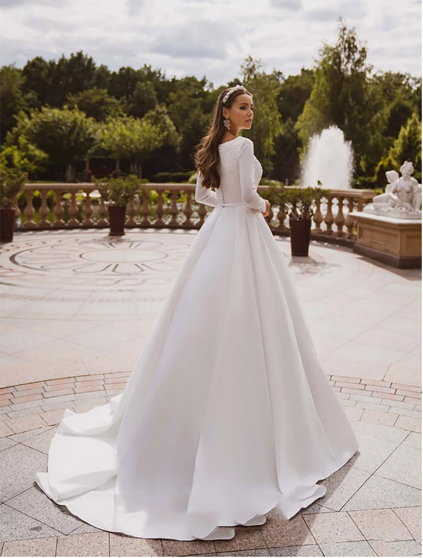 Elegant Satin Wedding Dresses Long Sleeve Lace Bride Gown Muslim Wedding Gown Covered Back Vestido de novia 2023