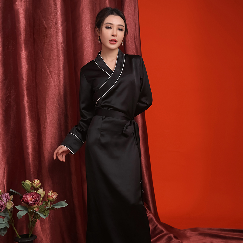 Tibetan Trend Women Black Clothing Sichuan Tibet QingHai Ethnic Style POP Robe Lhasa Bola Gown Clothing Lady