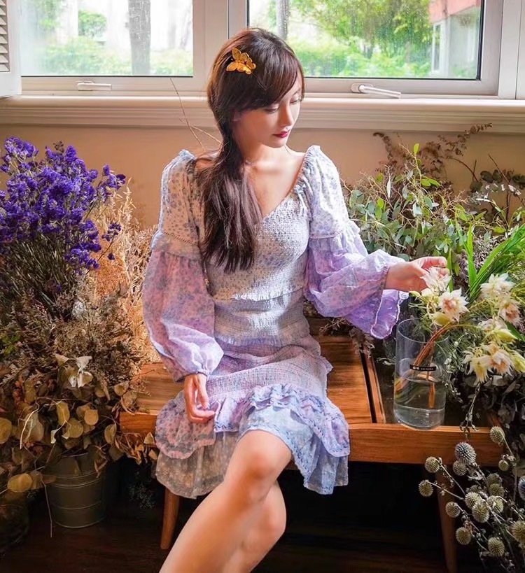 Basic Casual Dresses Sexy V neck Ruffle Package Hips Floral Print Lantern Long sleeve Dress Women Elastic Ruched Short Party Dresses Slim fit Vestido 