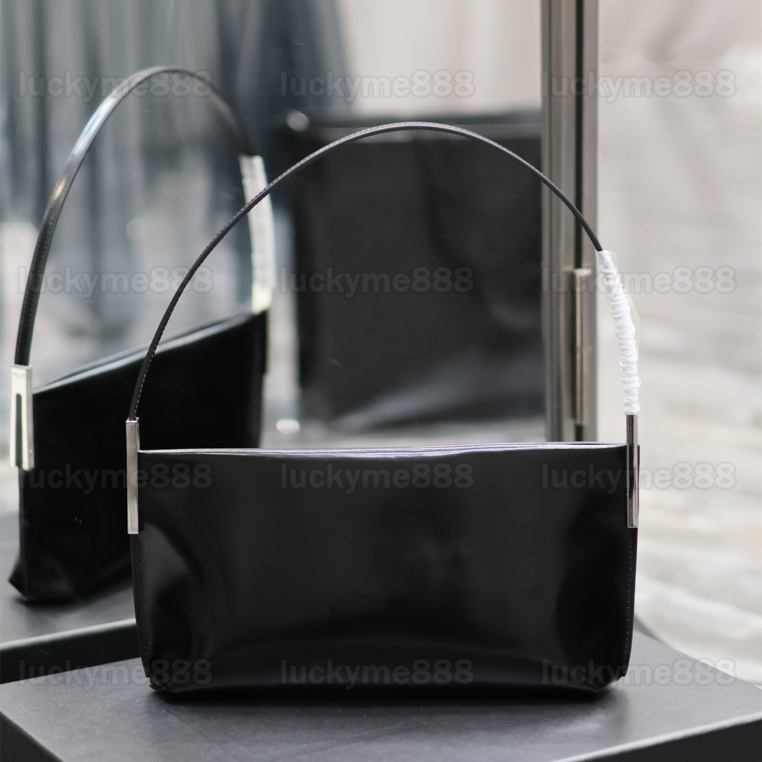 10A Mirror Quality Designers Suzanne Hobo Bags 28cm Womens Shiny Leather Clutch Luxurys Ladys Handbag Black Zipper Purse Underarm Shoulder Bag With Box