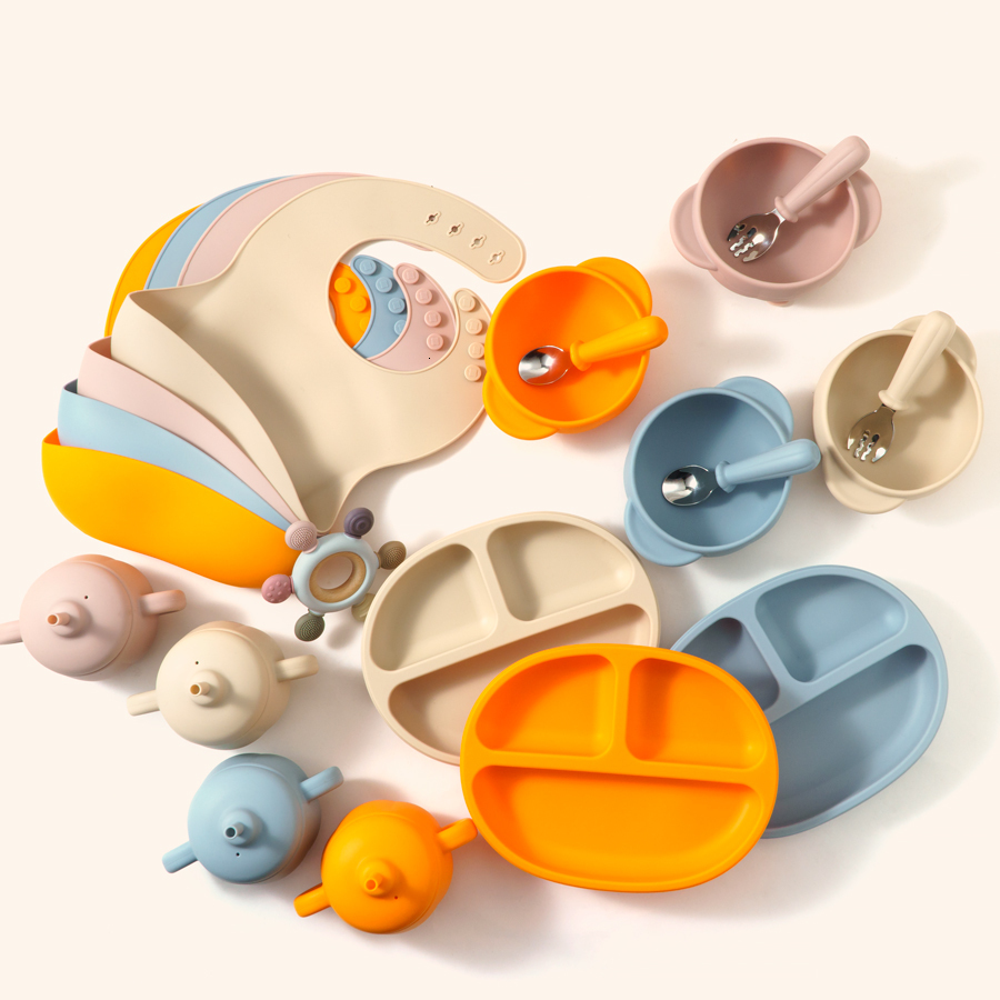 Cups Dishes Utensils Baby Soft Silicone Feeding Tableware For Toddler Kid Suction Plate Fork Spoon Bowl Cup Set Accessories 230724