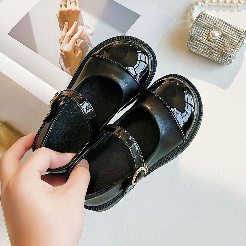 Flat shoes Children Leather Shoes Fashion Patent Leather Girl's Flat Shoes Black White Vintage School 2337 Toddler Kids Princess Shoes 230721