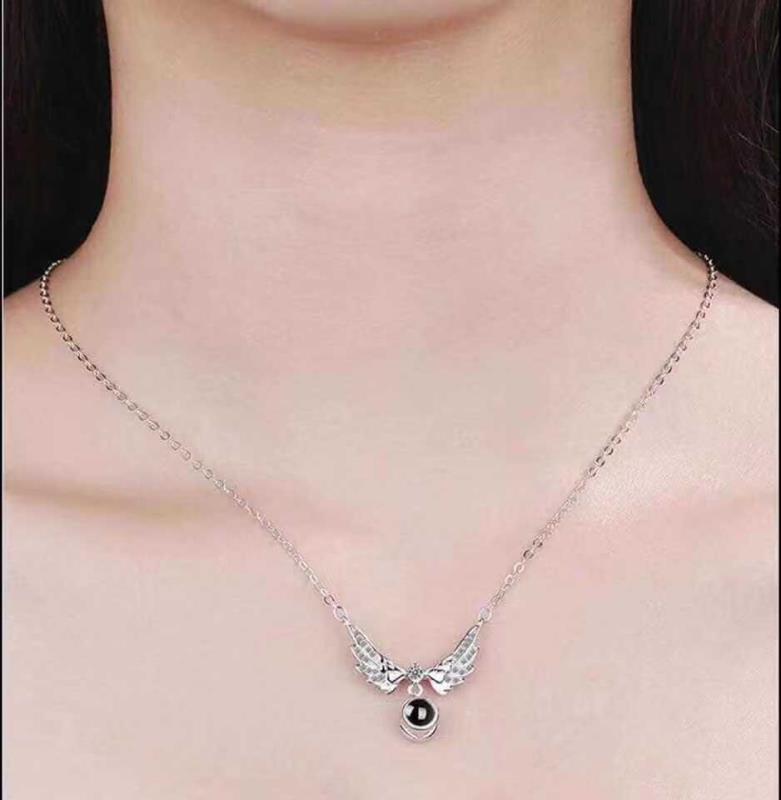 Projection Photo Necklace 100 Languages I Love You Pendant Jewelry For Lover Girlfriend Mom 2023 Trendy Couple Romantic Cute Accessories Birthday Vale