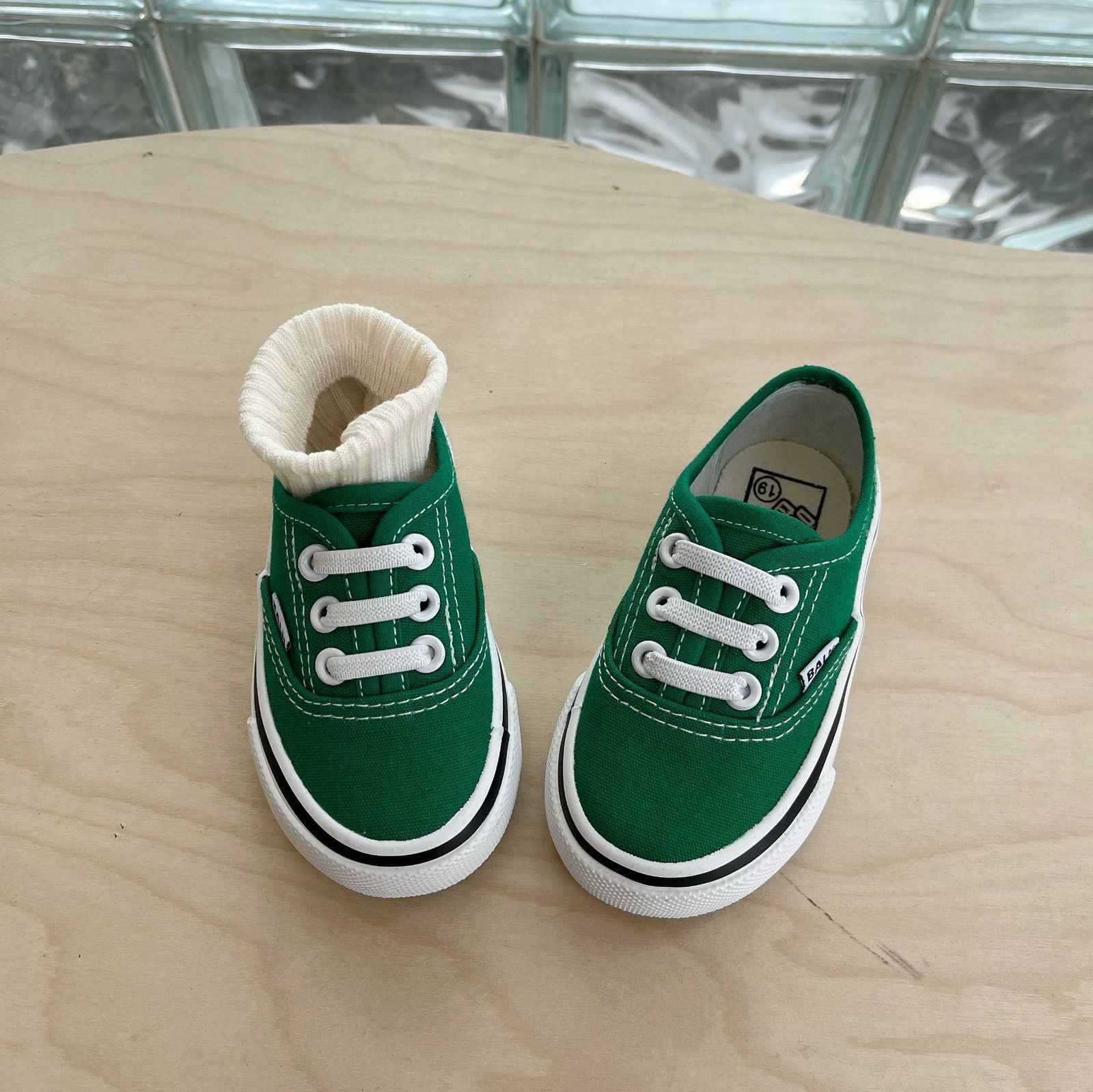 Sneakers Toddler Boy Shoes Spring Canvas Shoes Korean Girls' Fashion Board Shoes Baby Indoor Slip on White Shoes 230721
