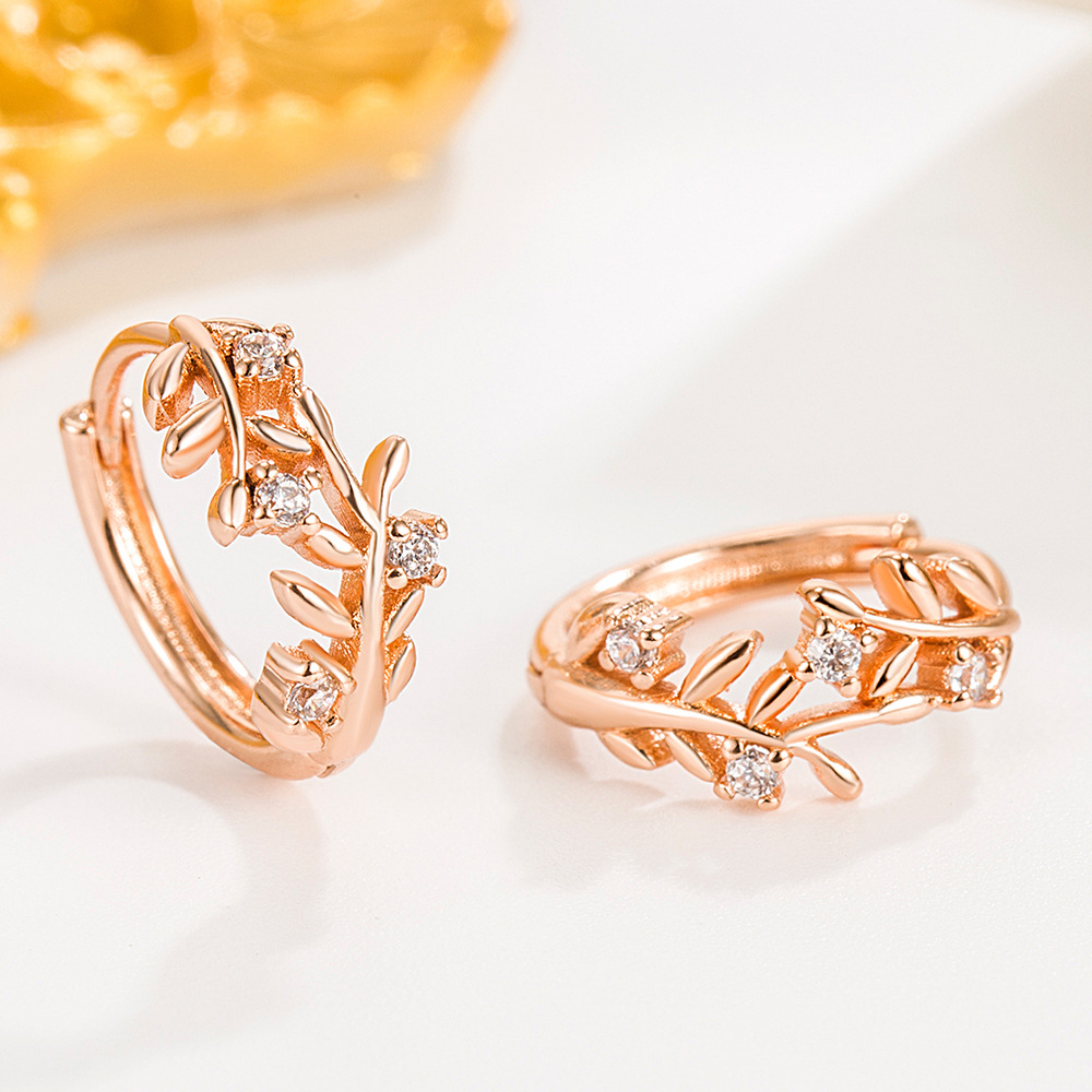 Chic 18K Gold-Plated Women's Stud Earrings Featuring Olive Leaf Pattern & Sparkling Zircons