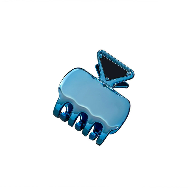 Designer Triangle Clip Barrettes Women Girls Brand Letter Alloy Claw headwear Fashion Shark Hairpin Hair Clips Free shipping