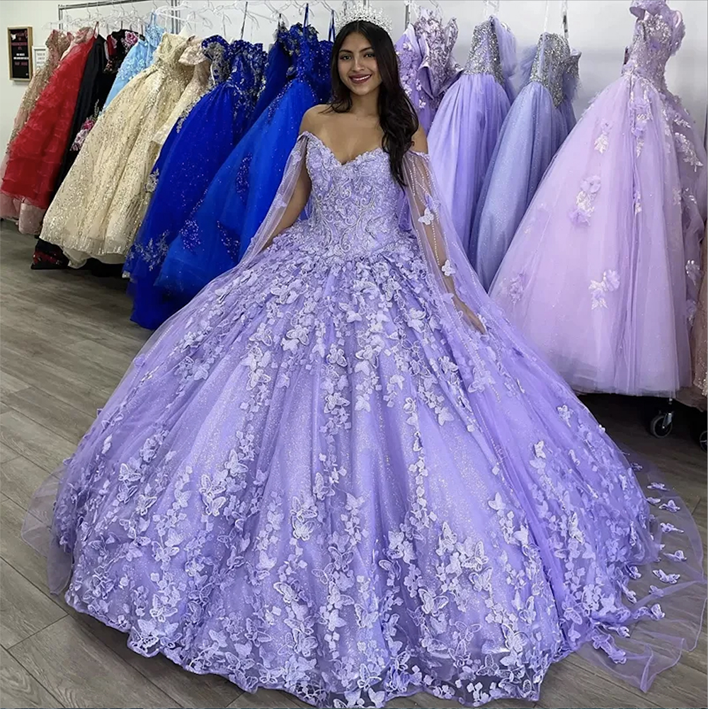 2023 Light Purple Butterflies Lace Quinceanera Dresses With Cap Beading Sweetheart Tulle Long Train Pagenat Prom Sweet 16 Dress Ball Gowns Puffy