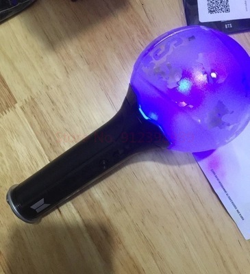 LED Light Sticks Kpop Army Bomb Ver4 Stick Map of The Soul Special Edition Concert with Bluetooth Po Cards Fans Collection 230724