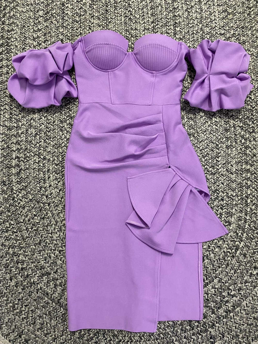 New Rosered Women Fashion Off the Shoulder Bodycon Midi Dress Rayon Bandage Fashion Puff Sleeve Celebrate Evening Party Outfit