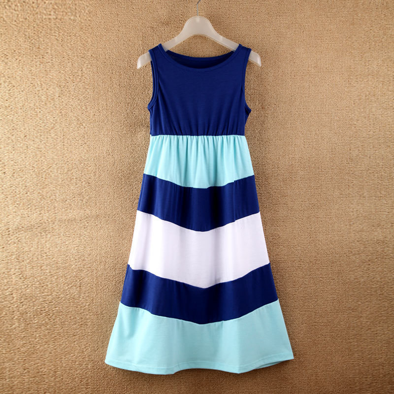 Family Matching Outfits Mother Daughter Dresses Clothes Striped Mom Dress Kids Child Mum Sister Baby Girl Summer Mommy And Me 230724