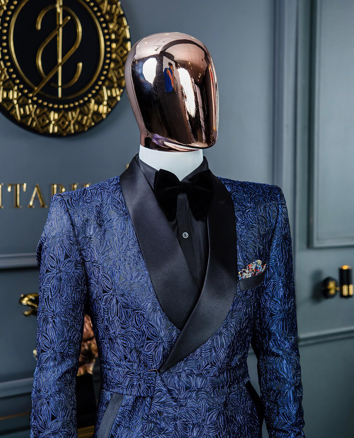 Elegant Jacquard Tuxedo Suits for Men: Shawl Lapel, Custom Fit, Wedding & Events