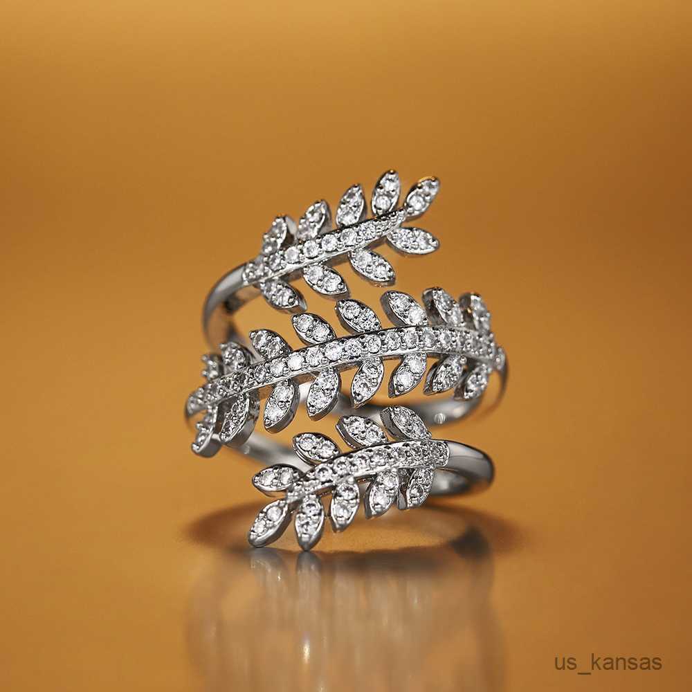 Band Rings Fashion Design Olive Leaf Rings for Women Luxury Inlaid Cubic Chic Female Finger Accessories Party Jewelry R230726