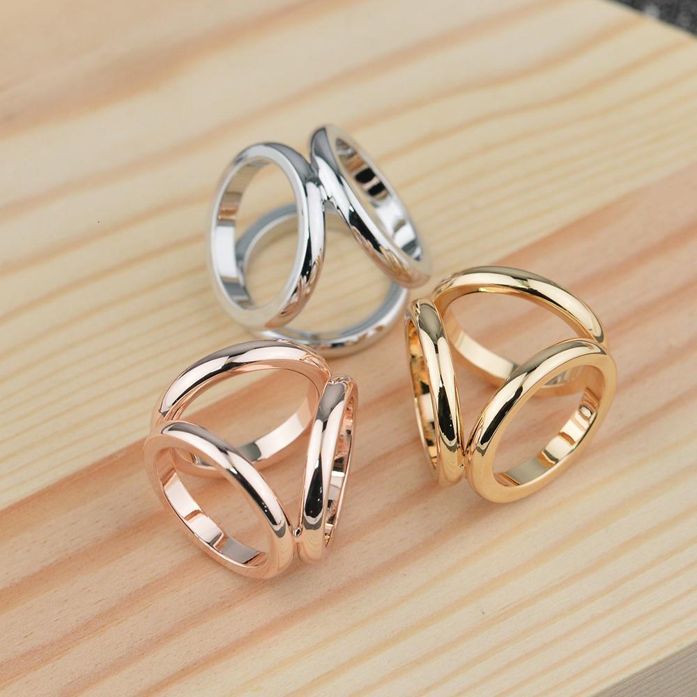 Pins Brooches Three-ring metal scarf fixed decorative buckle lady jewelry copper high-grade plating 230725