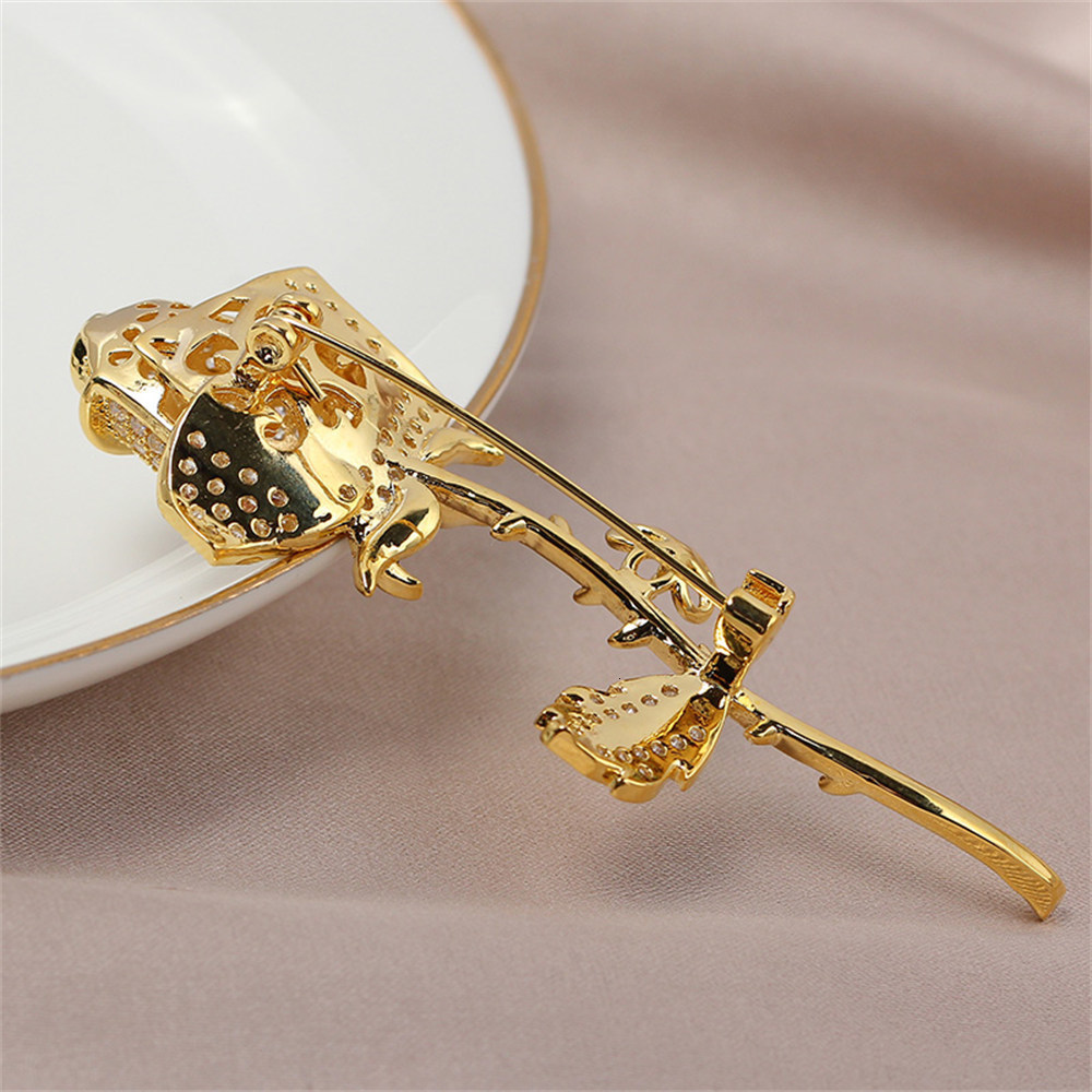 Pins Brooches DIY Accessories Copper Plated Gold Inlaid with Zircon Rose Pearl Brooch Empty Tray Temperament Trendy Women 230727