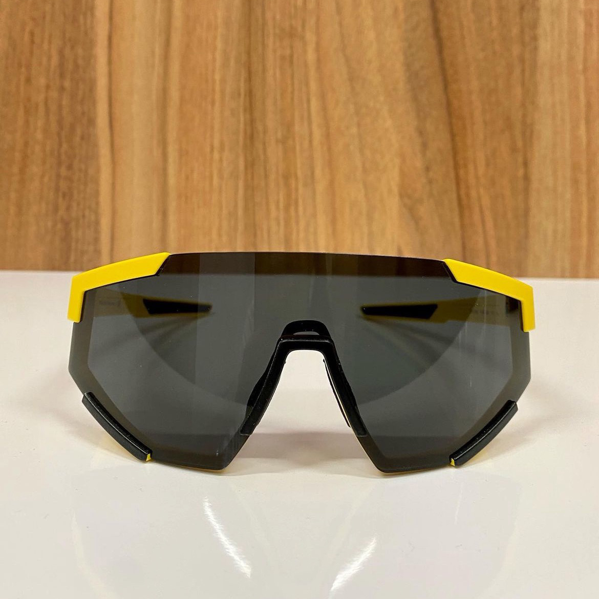 Oversized Shield Wrap Sunglasses Mask Yellow Gray Lenses Men Women Summer Shades Sunnies UV protection Eyewear with Box