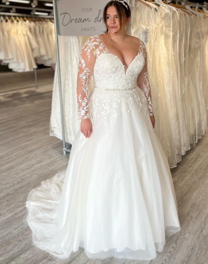 Rustic Boho White Wedding Dress 2023 Spaghetti Strap Outdoor Garden Bride Dresses Sexy Backless Women Formal Beach Bridal Gown Vestidos De Novia hippi