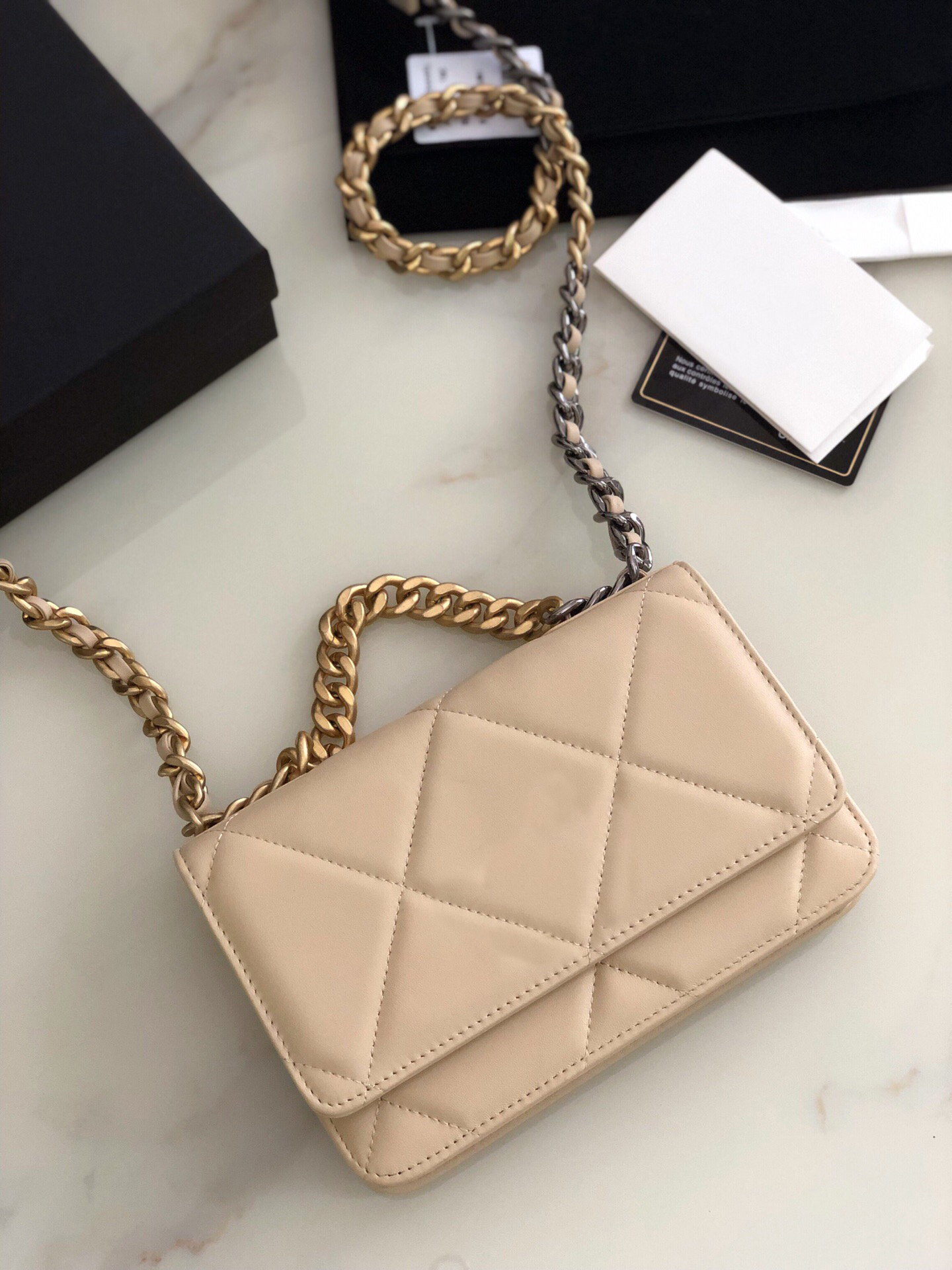 10A Luxury designer womens handbag mini chain wallet caviar sheepskin wallet Leather man purse crossbody designer clutch tote shoulder phone black chain bag