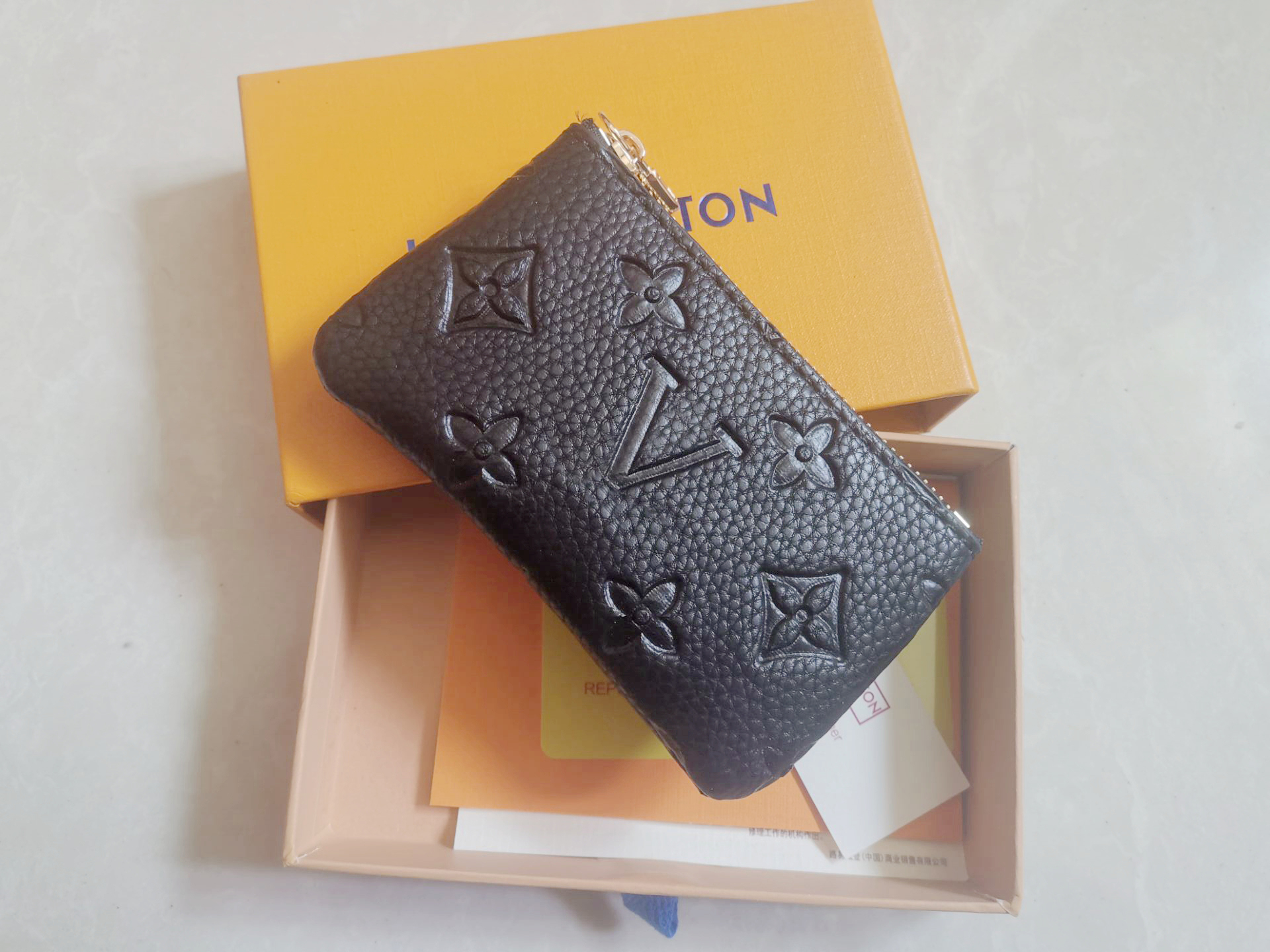 Designers Luxurys Purses KEY POUCH POCHETTE CLES Women Mens Key Ring Credit Card Holder Coin Purses Mini Wallet Bag M62650 louisities vittonn Bags A2
