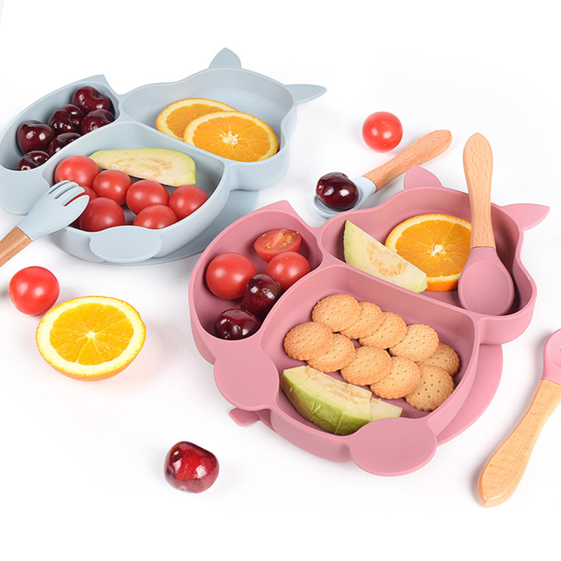 Cups Dishes Utensils 8PCS Set Baby Silicone Sucker Bowl Plate Cup Bibs Spoon Fork Sets Children Non slip Tableware Feeding BPA Free 230727
