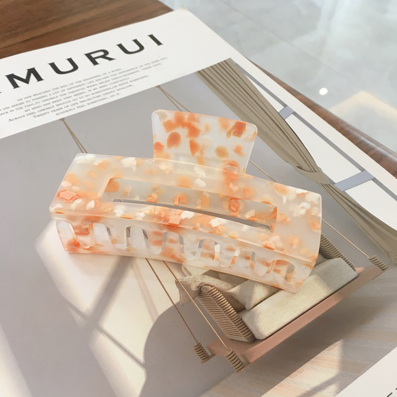 Berets Korean Style Women Hair Claws Elegant Acrylic Hairpin Leopard Print Clips Large Geometry Headwear for Girl Accessories 230729