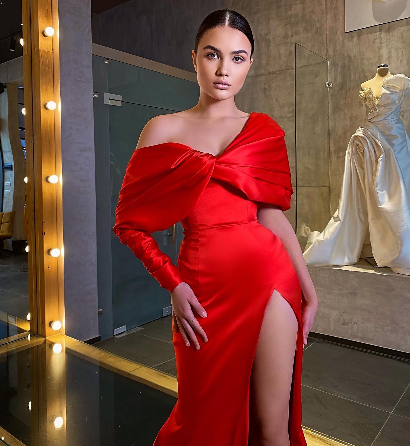 Elegant Red Mermaid Prom Dresses Off Shoulder Split Evening Dress Pleats Formal Long Special Ocn Party Dress 0516