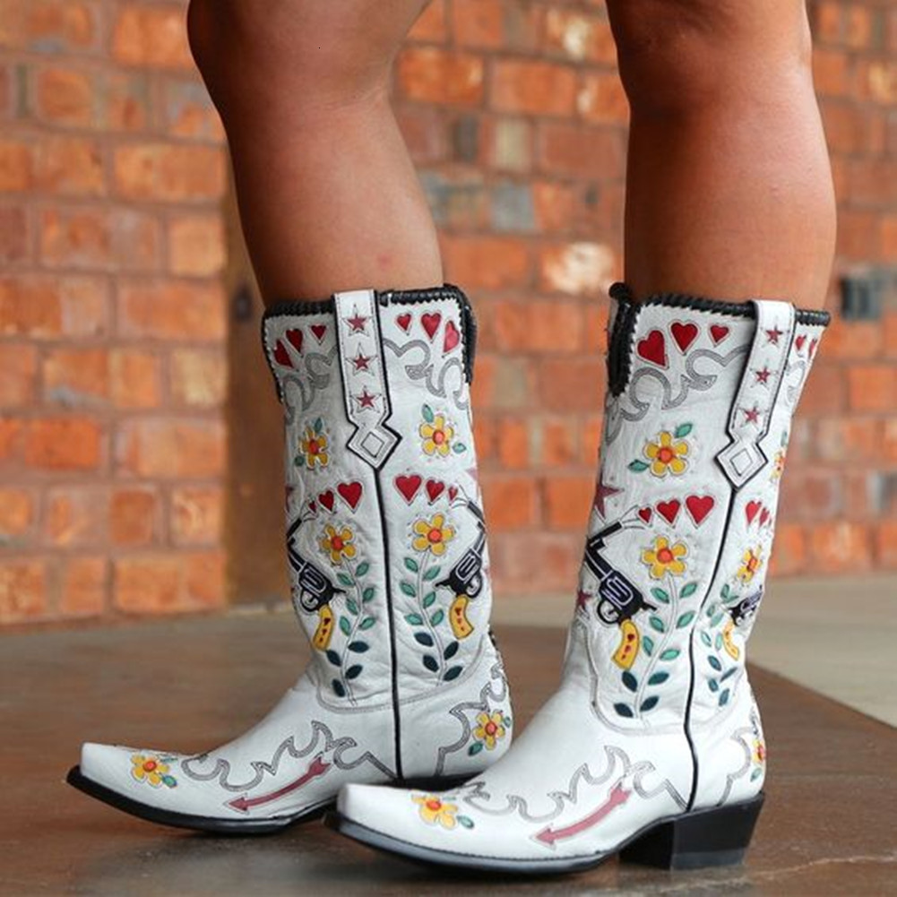 BONJOMA Western Cowboy Women Cowgirl Mid Calf Boots Heart Retro Embroidered Slip On Chunky Casual Spring Shoes Woman 230729 45b7