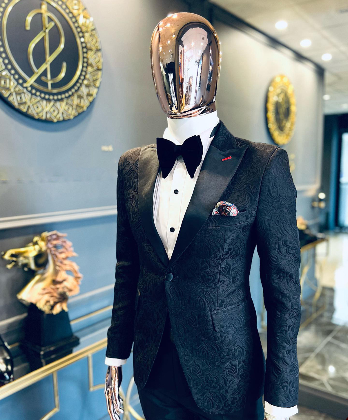 Exquisite 2 Pieces Wedding Tuxedos Men Suits Jacquard Weave Peaked Lapel One Button Customize Coat Black Pants Fashion Casual Prom Party Tailored