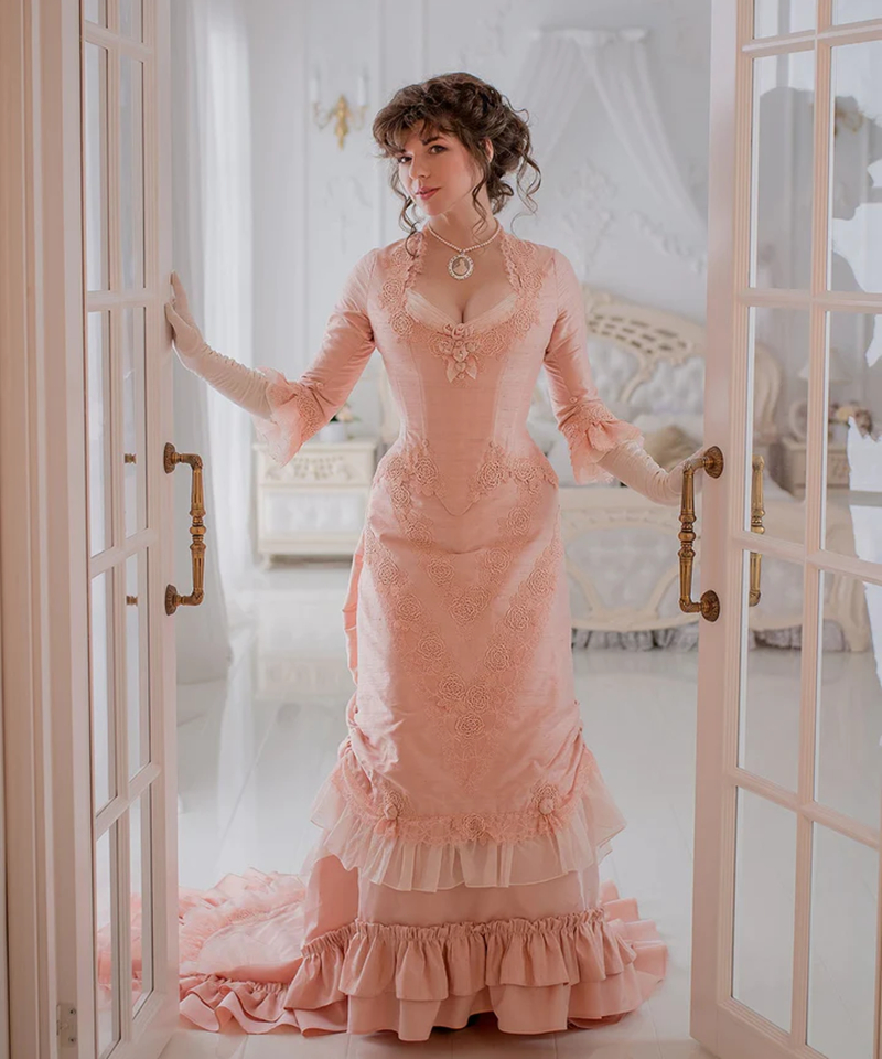 Vintage Pink Victorian Bustle Evening Dresses Corset Historical Costume Prom Party Gowns Ruched Sweetheart Half Sleeves Court Train Women Special Occa