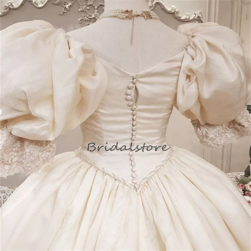 Victorian Gothic Beige Wedding Dress Renaissance Medieval 2023 With Short Sleeves Court Country Bridal Gowns Lace Castle Vestidos De Novia hippie Robe