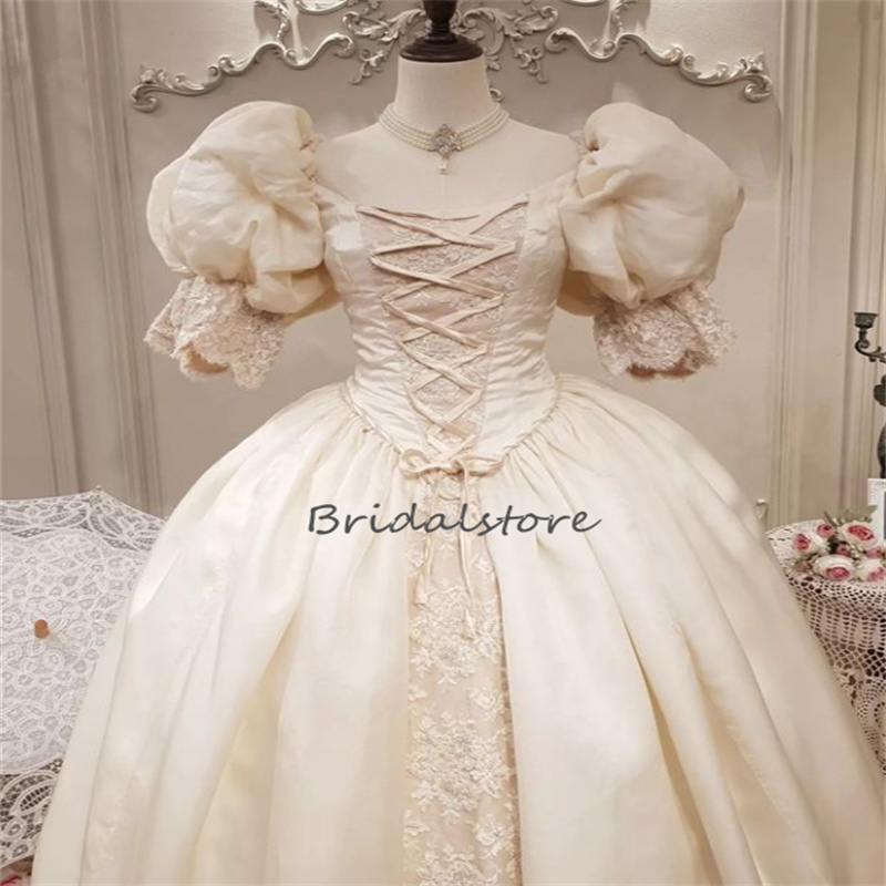 Victorian Gothic Beige Wedding Dress Renaissance Medieval 2023 With Short Sleeves Court Country Bridal Gowns Lace Castle Vestidos De Novia hippie Robe