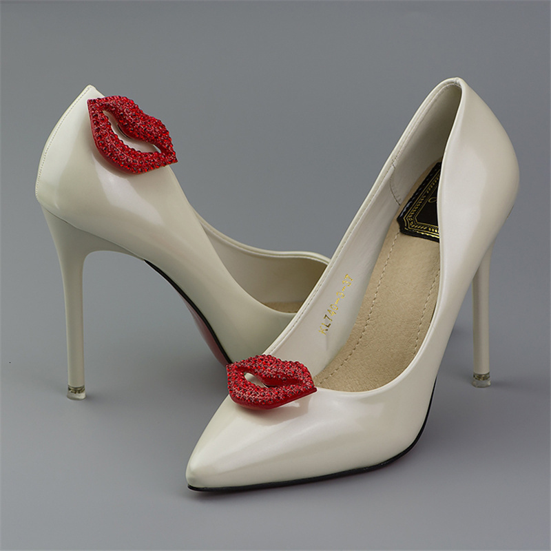Shoe Parts Accessories Classic Red Lips Shoe Clips Detachable Rhinestones Shoe Decoration Women Pumps DIY Crafts Wedding Party Accessories Charms 2 Pc