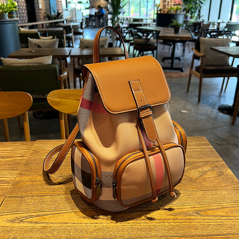 2023 Fashionable Genuine Leather Backpack: Plaid Pattern, Trendy Travel Bag with Large Capacity