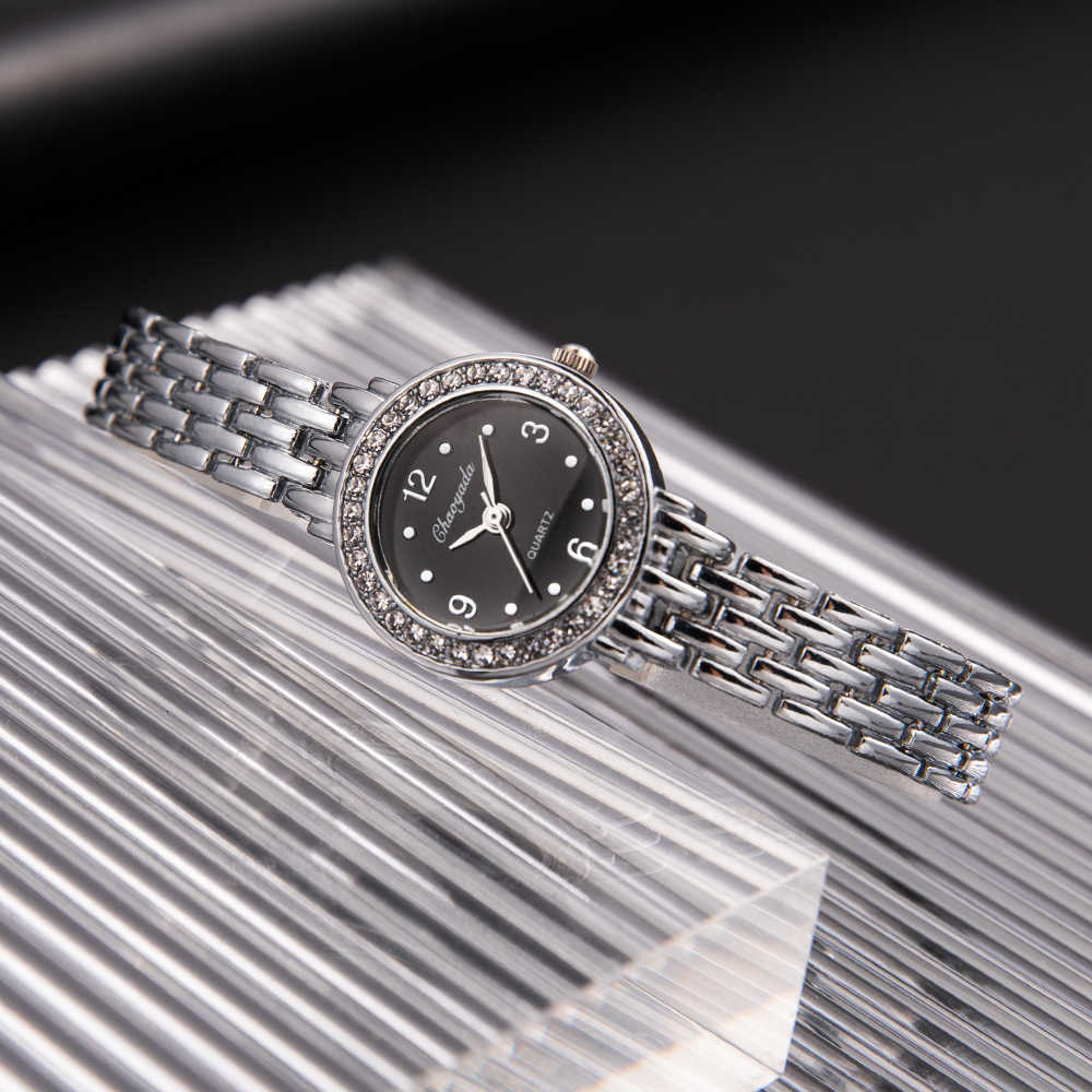 Wristwatches Fashion Silver Quartz Watch for Women Simple Style Business Womans Wristwatch Small Dial Casual Gift Ladies Hour Clock Hodinky 230729