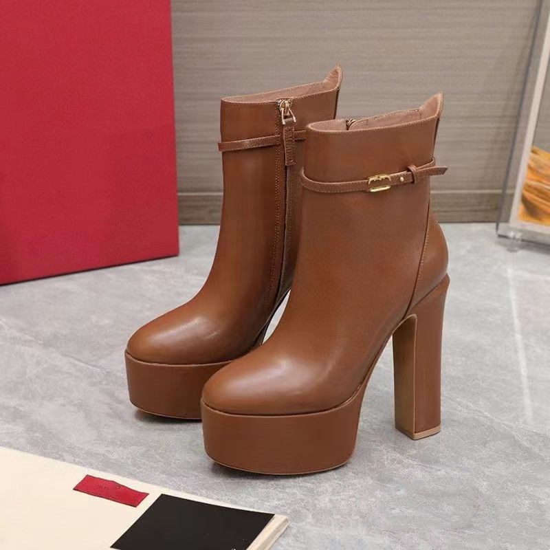 Fashion autumn and winter women bare boots and leather waterproof platform women luxury designer shoes factory footwear with box